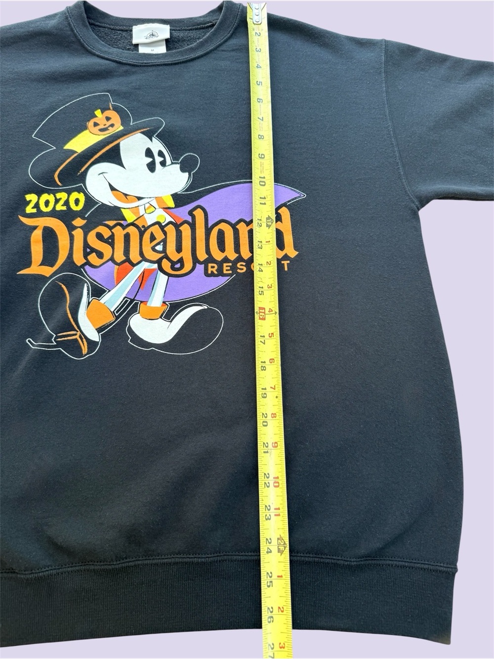 Disneyland Halloween Crewneck Sweatshirt Mickey Mouse Adult Size Medium Black - Picture 5 of 9